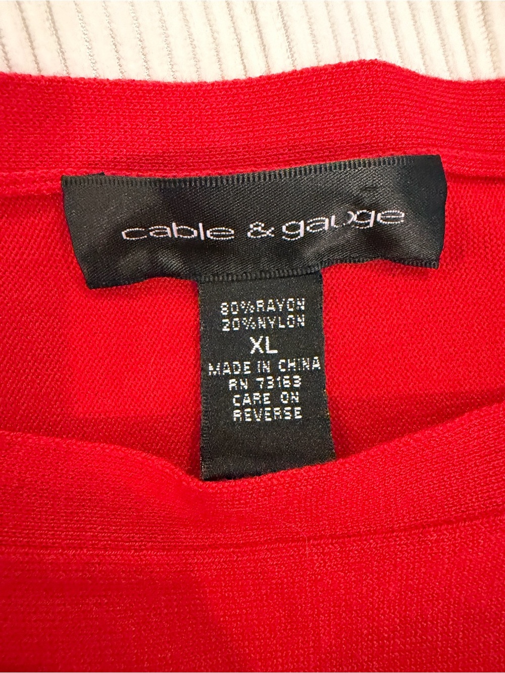 Cable & Gauge Sweater XL Red Dolman Sleeve Button Shoulder Rayon Nylon Knit Top - Picture 6 of 6